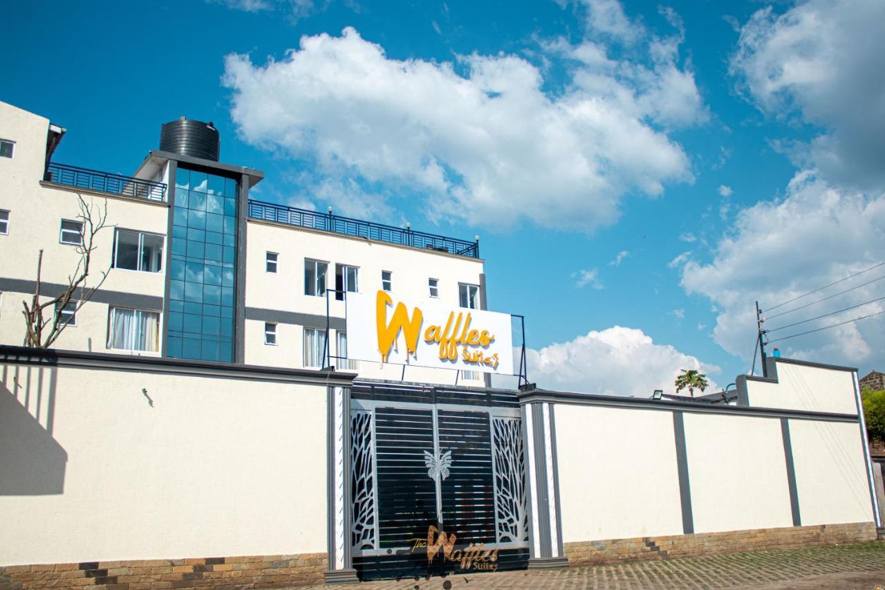 Waffles Suites Nakuru Exterior foto