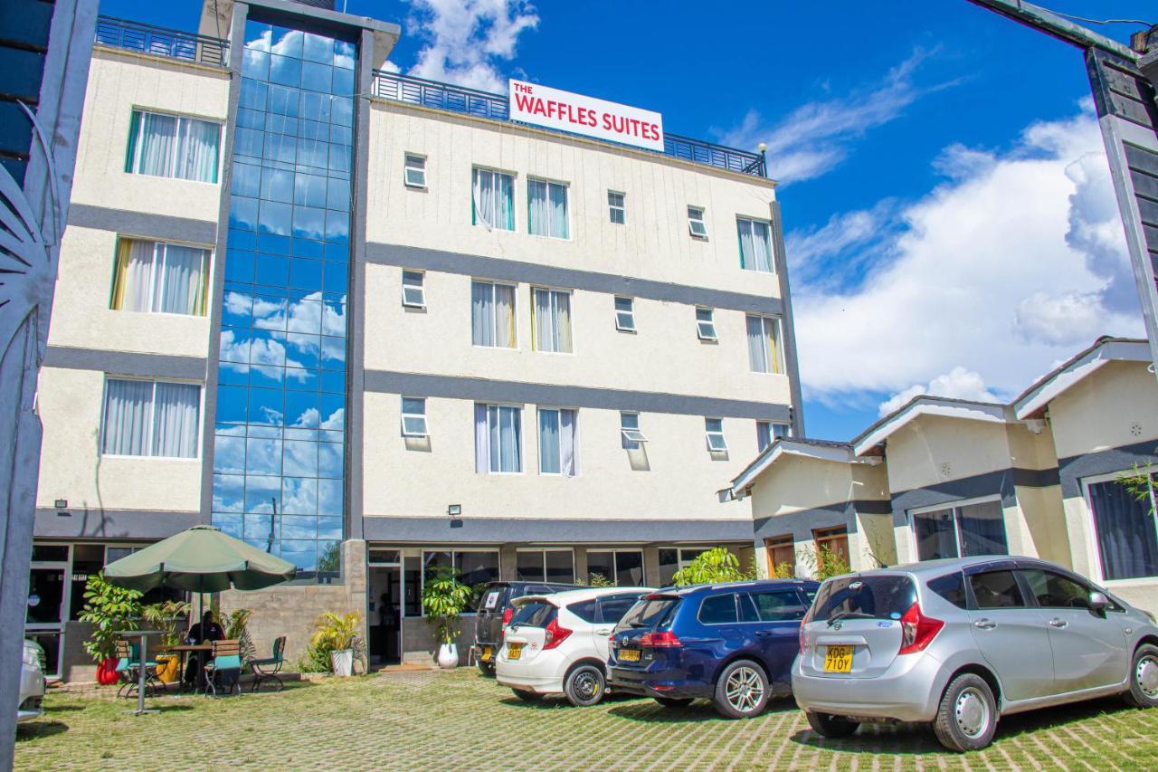 Waffles Suites Nakuru Exterior foto