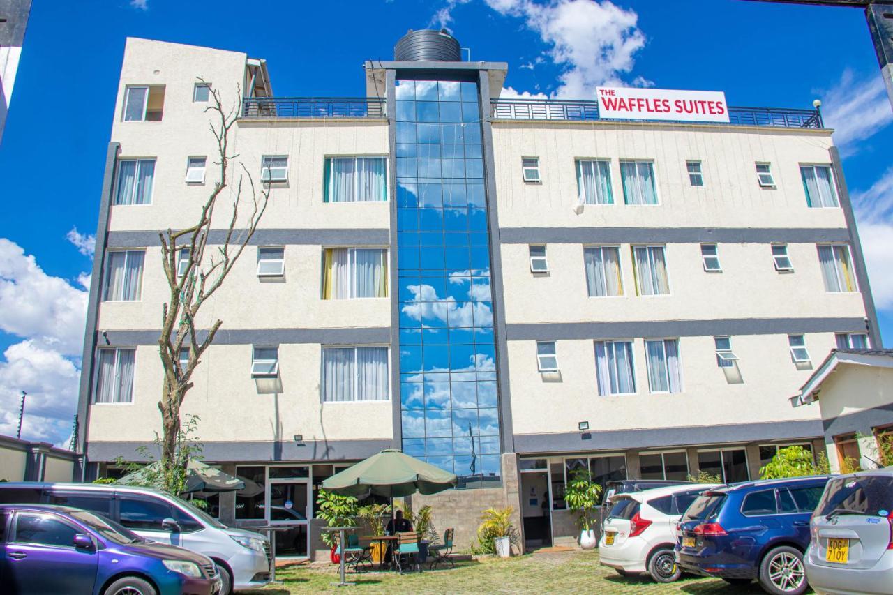 Waffles Suites Nakuru Exterior foto